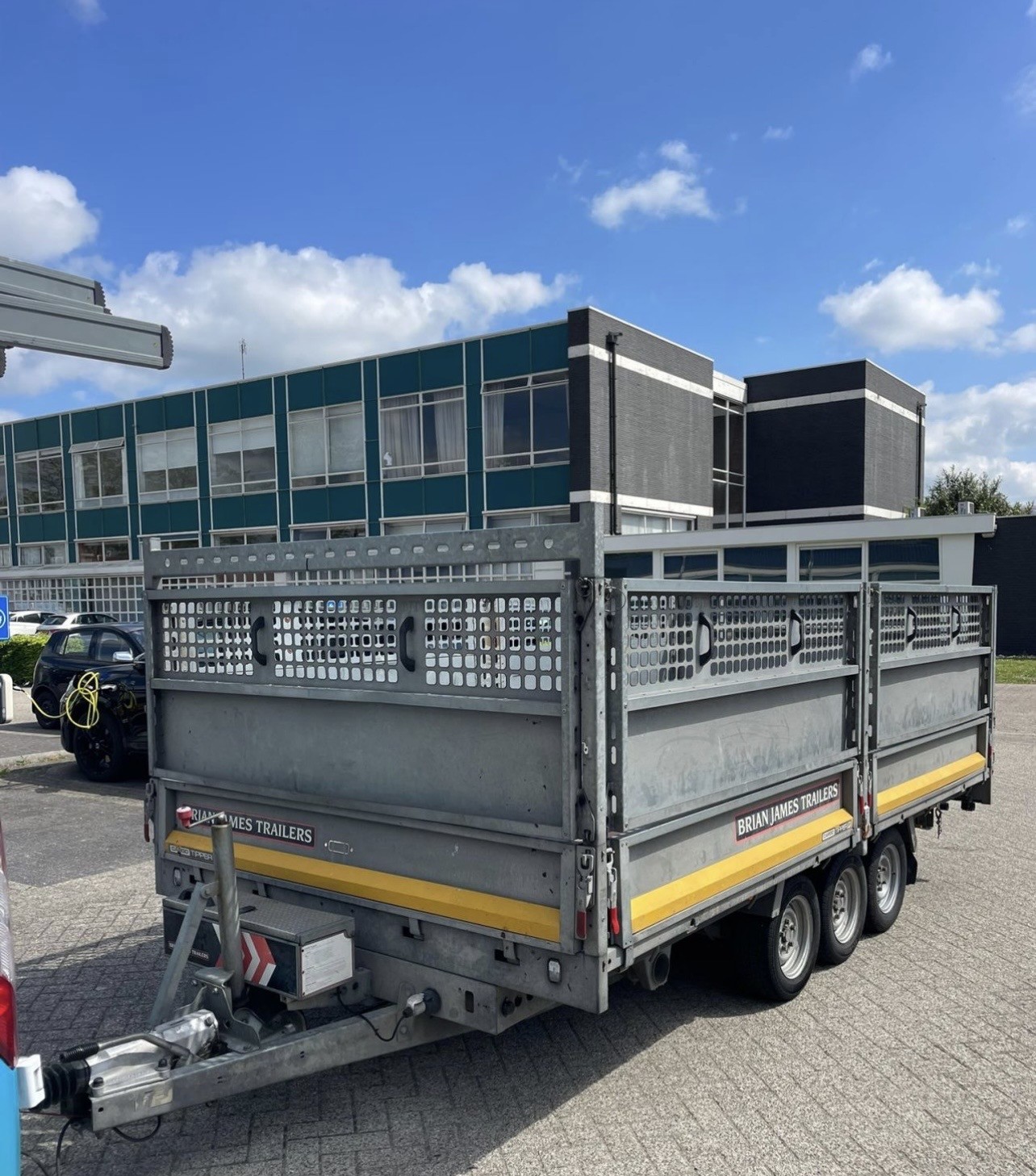 Mobil container på hjul — praktisk løsning for byggavfall — 4
