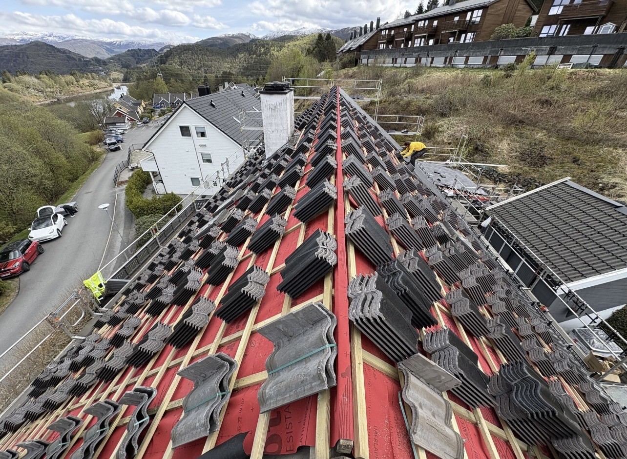 Taktekking utført av dyktige fagfolk — 1